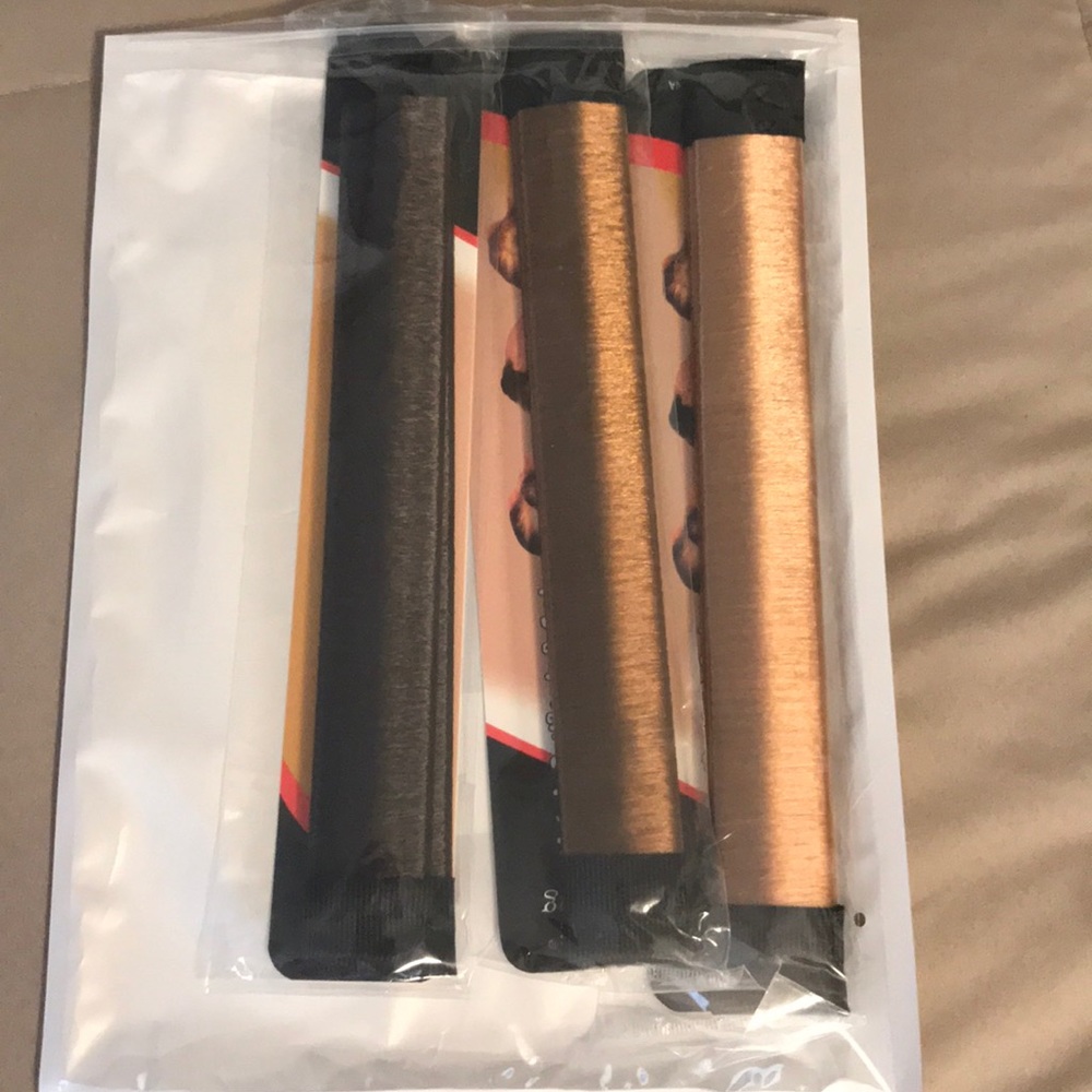 4 Piece Magic Hair Bun Maker